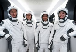 Excursion's tour to NASA + Rocket launch