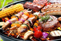 Family Holiday Picniс Family Holiday Picniс